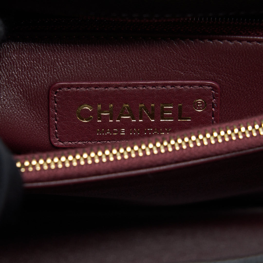 Chanel Medium Coco Handle Caviar Black L