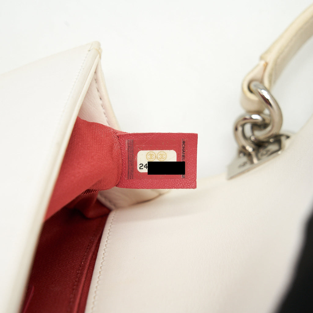 Chanel Small boy bag limited white