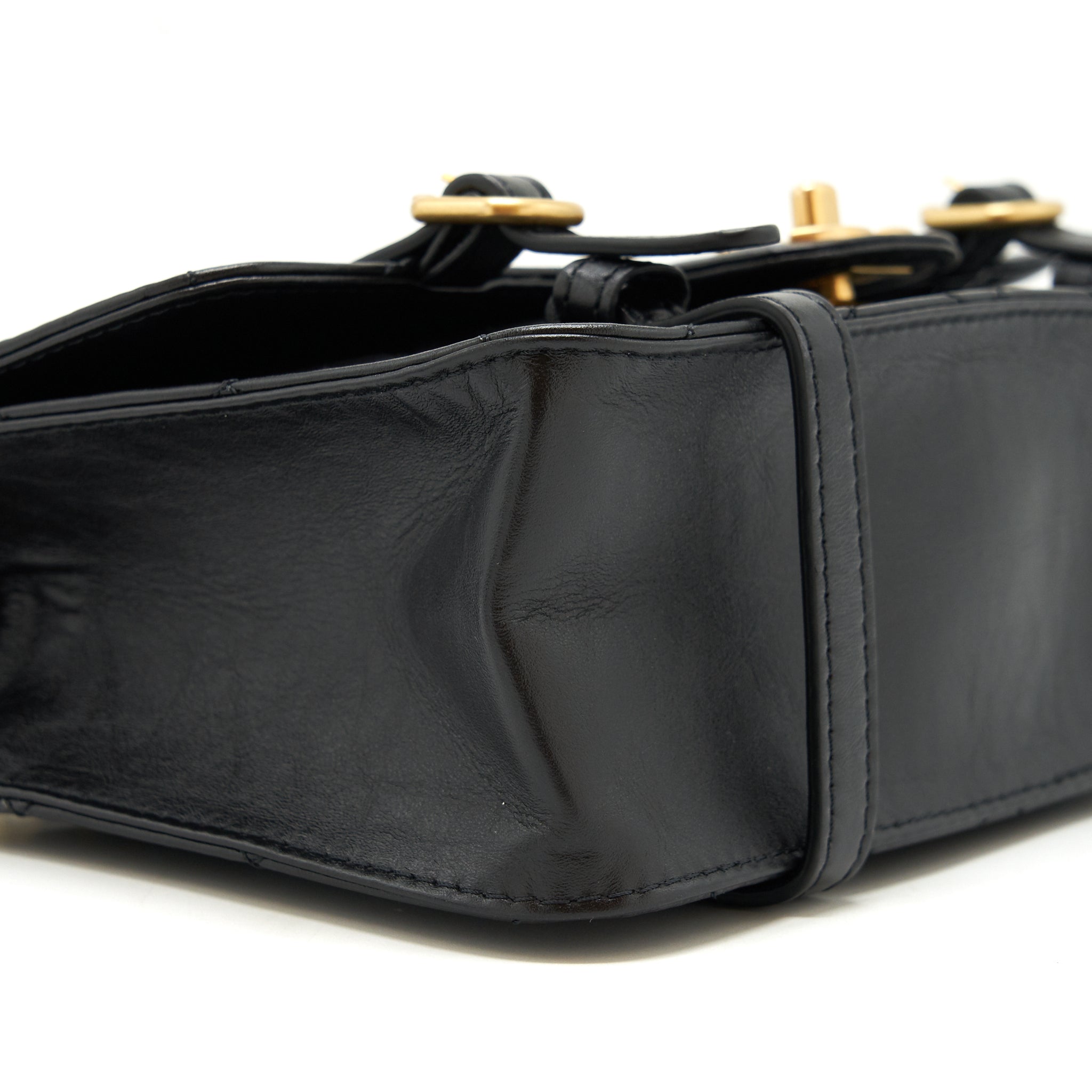 Chanel 21B Messenger Bag Calfskin Black