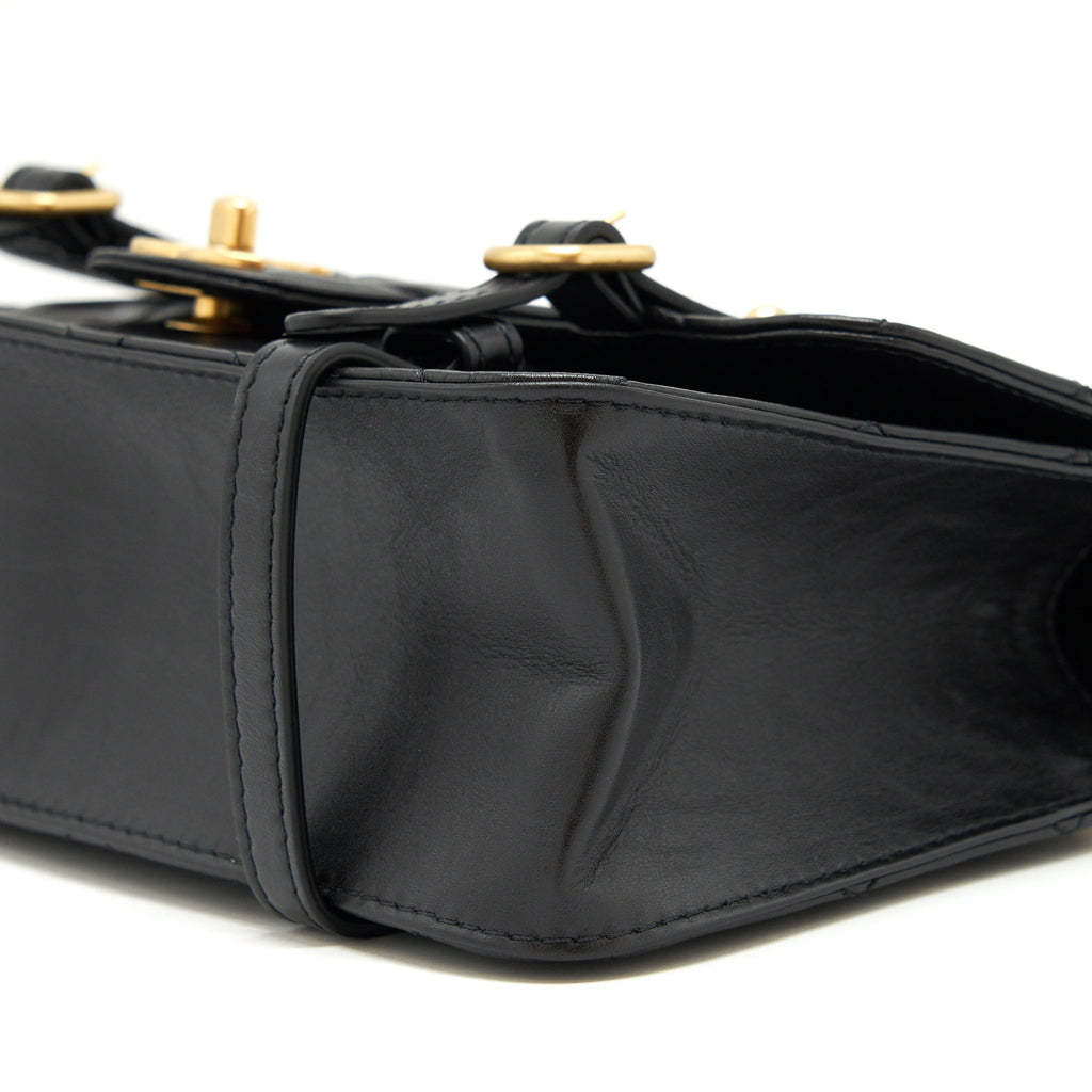 Chanel 21B Messenger Bag Calfskin Black