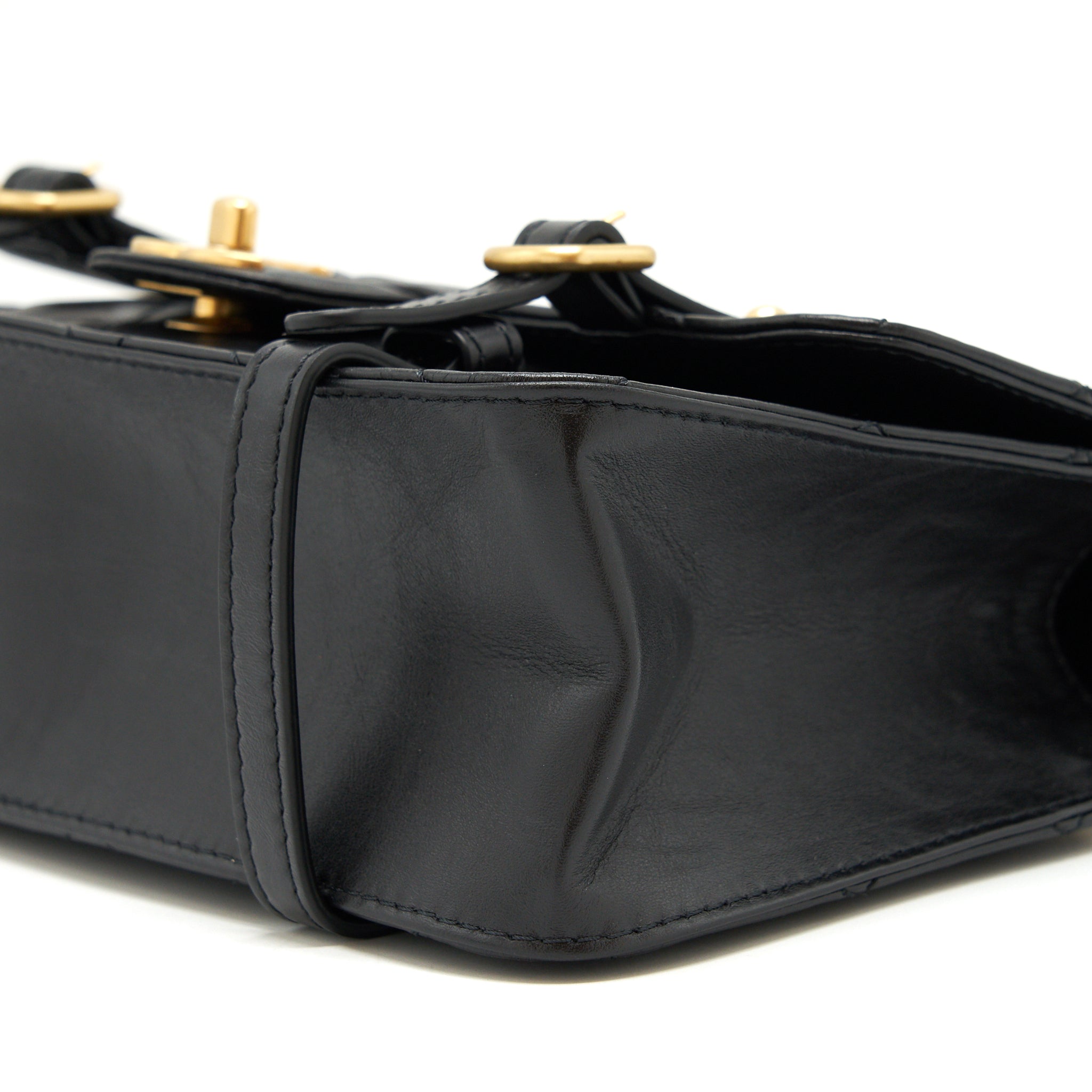 Chanel 21B Messenger Bag Calfskin Black