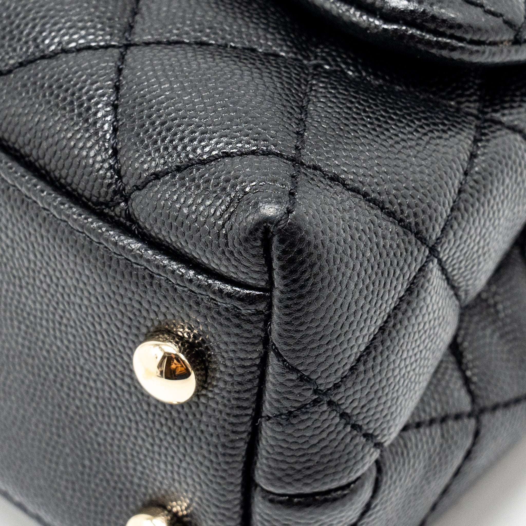 Chanel mini coco handle Caviar black L
