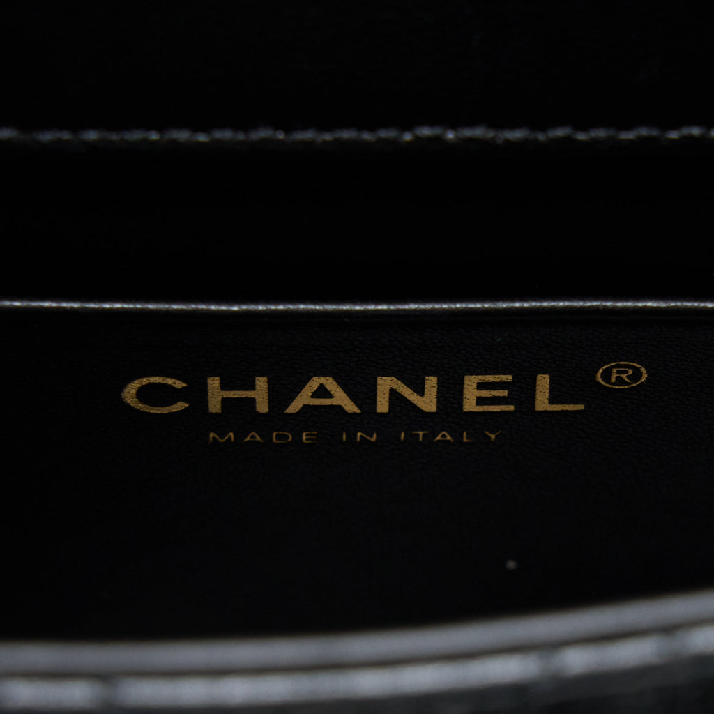 Chanel 22K Retro Classic New Mini Square Flap Bag Goatskin Black (Microchip)