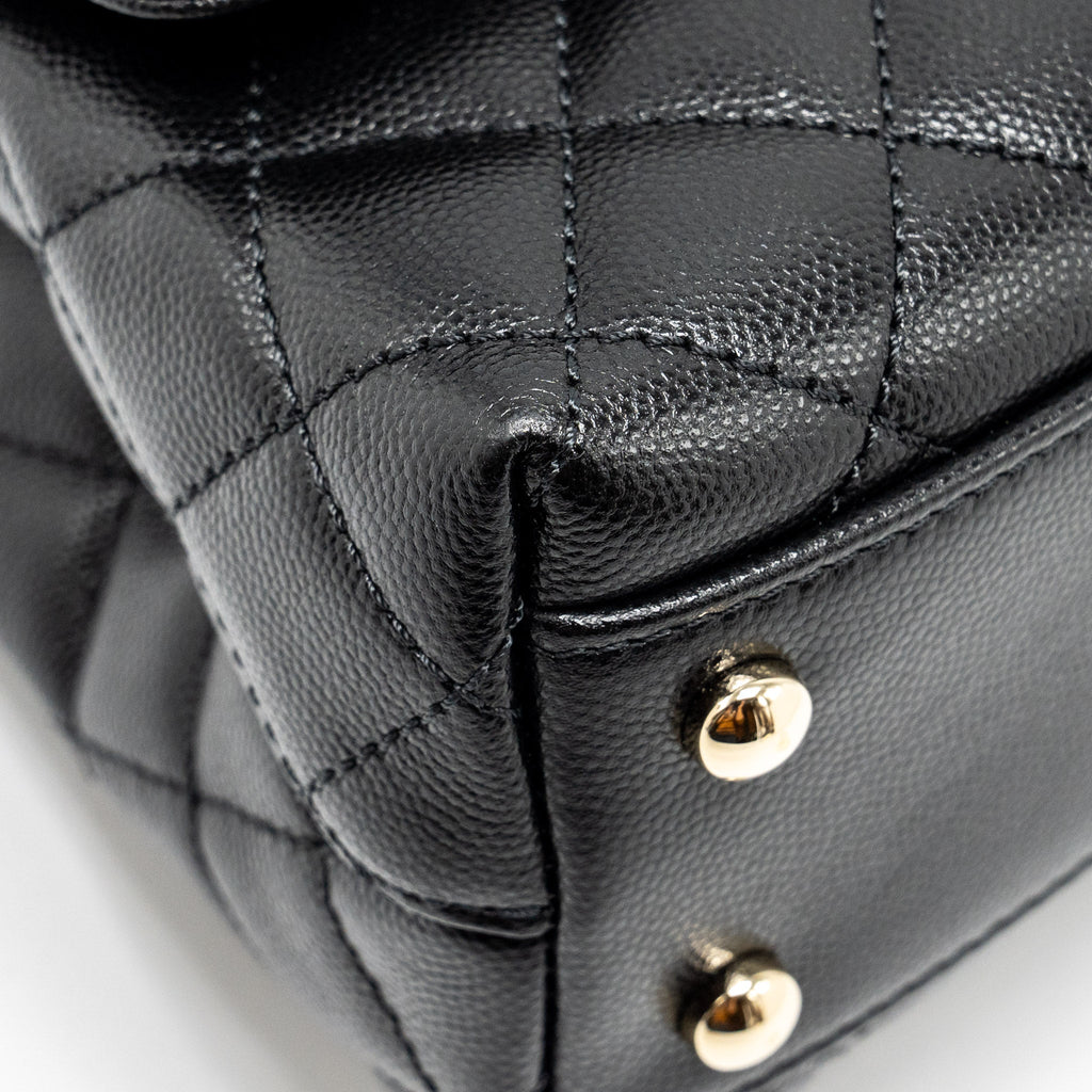 Chanel small coco handle with lizard embossed handle caviar black L (microchip)