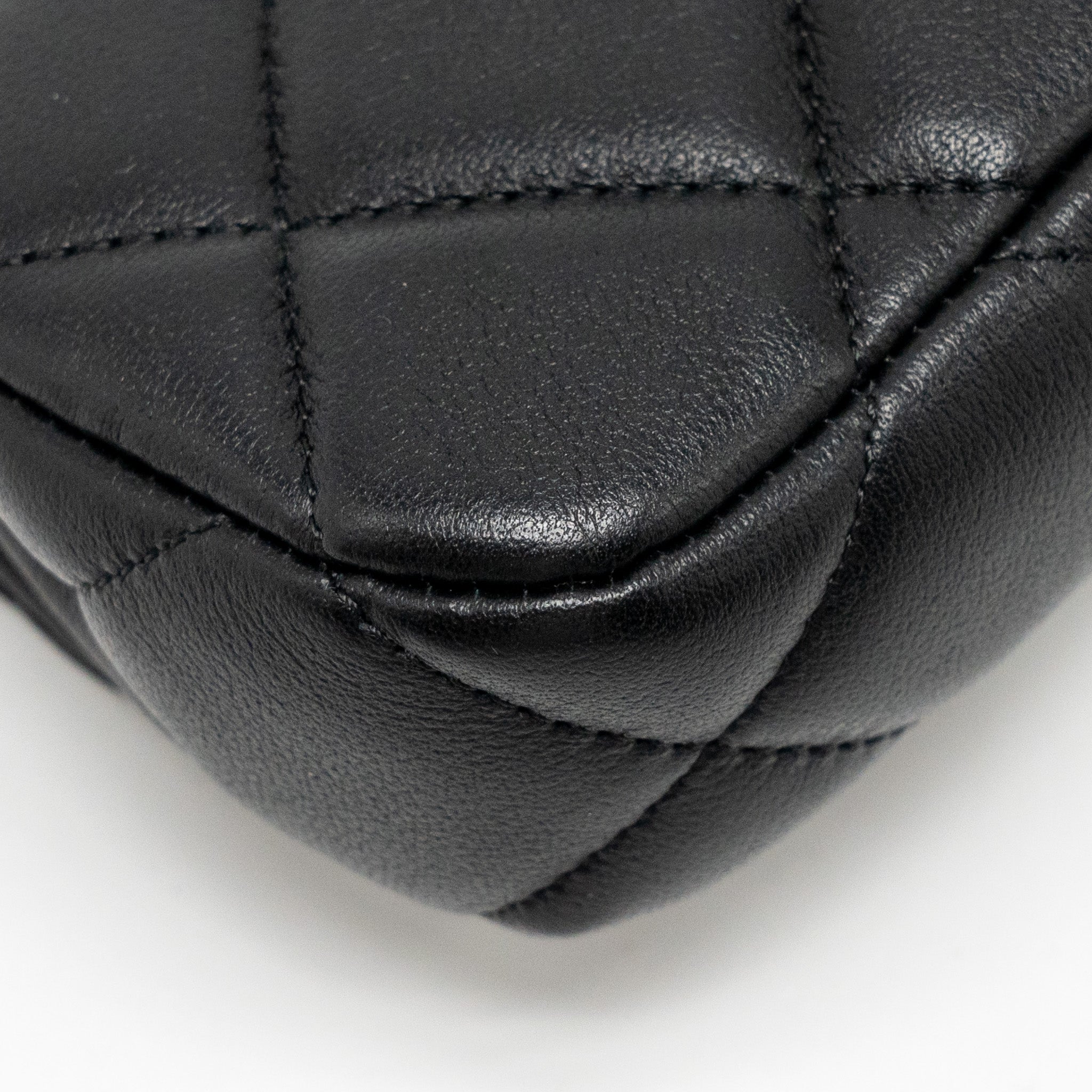 Chanel 21A top handle mini flap card holder with chain lambskin black