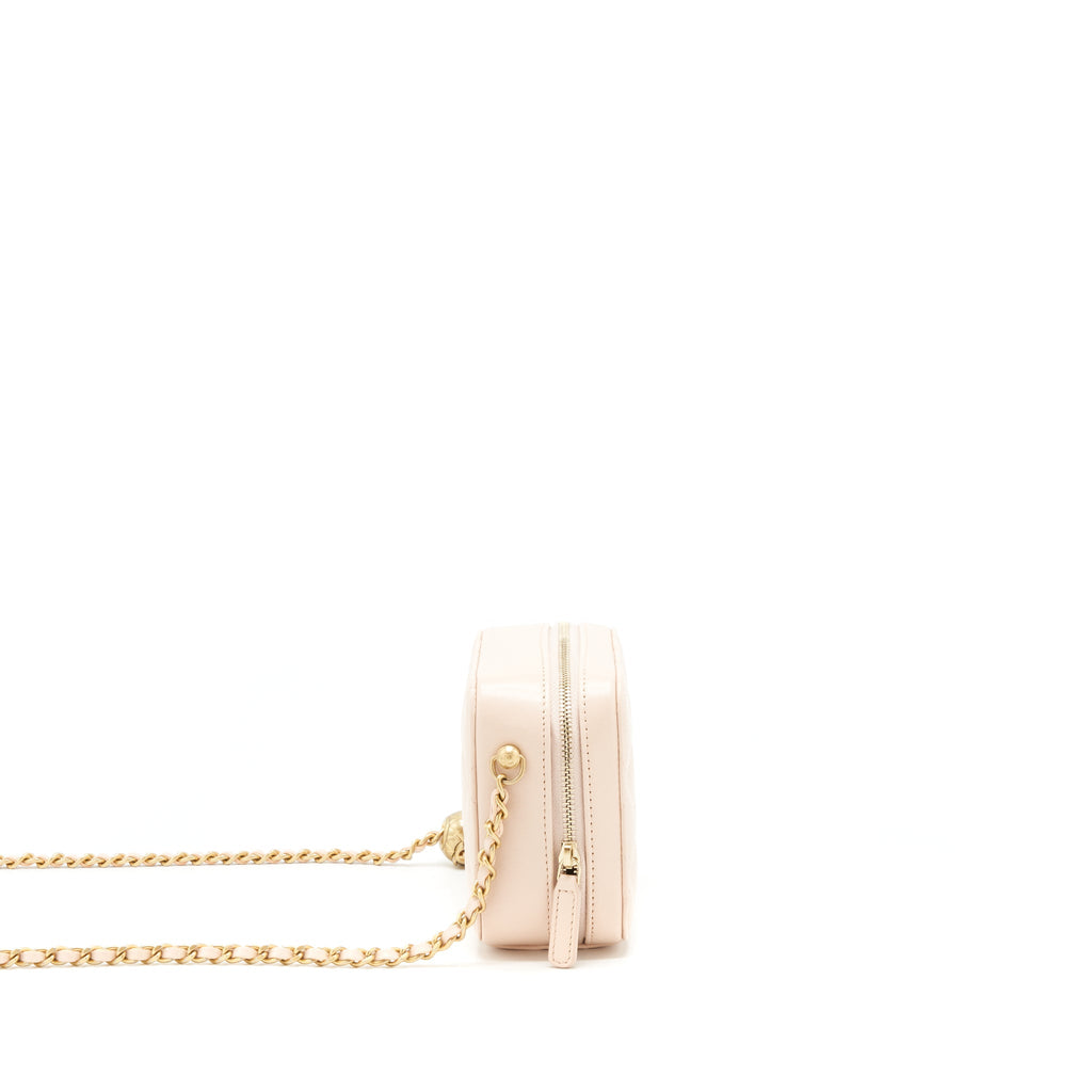 Chanel Pearl Crush Mini camera case with chain Lambskin light beige