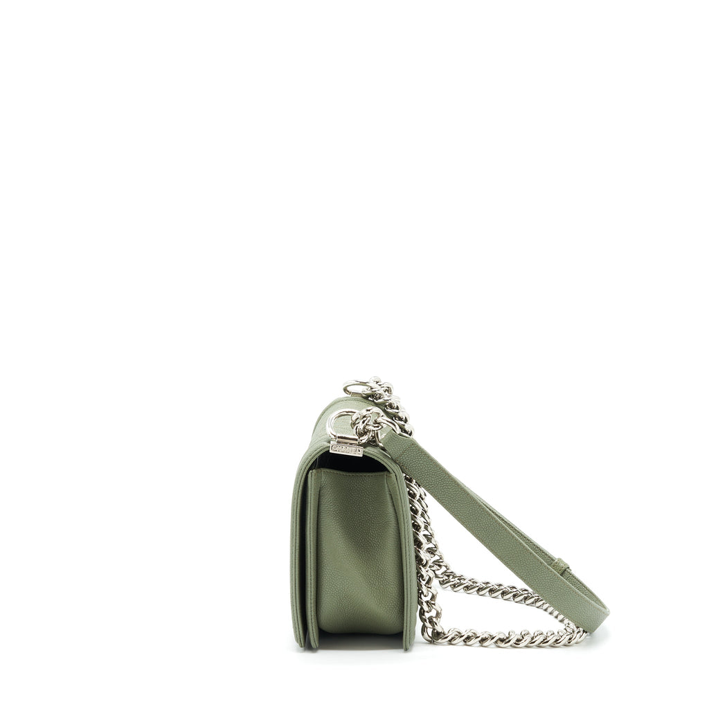 Chanel Medium Boy Bag Caviar Light Green L