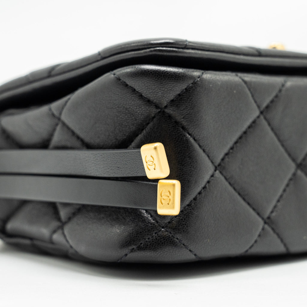 Chanel 23B Detail Chains Quilted Flap Bag Lambskin Black (Microchip)