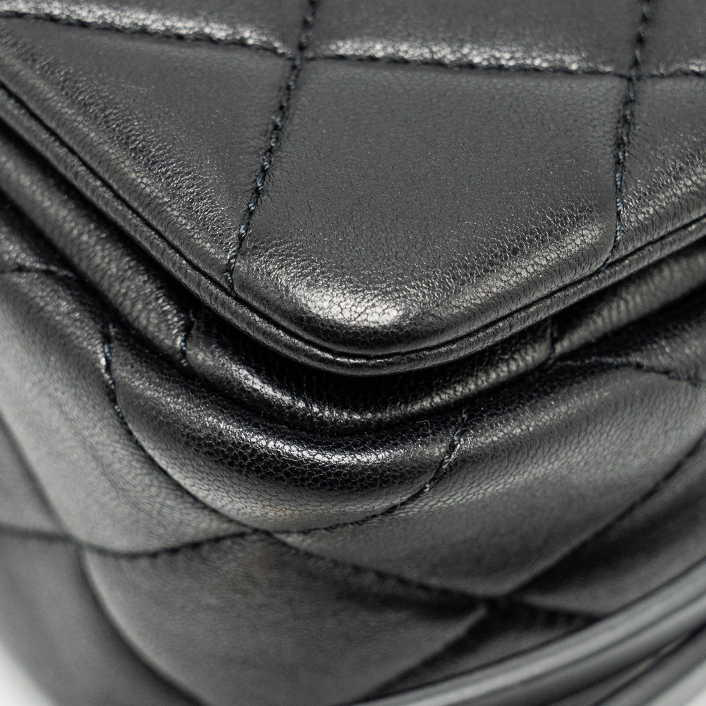 Chanel 23B Detail Chains Quilted Flap Bag Lambskin Black (Microchip)