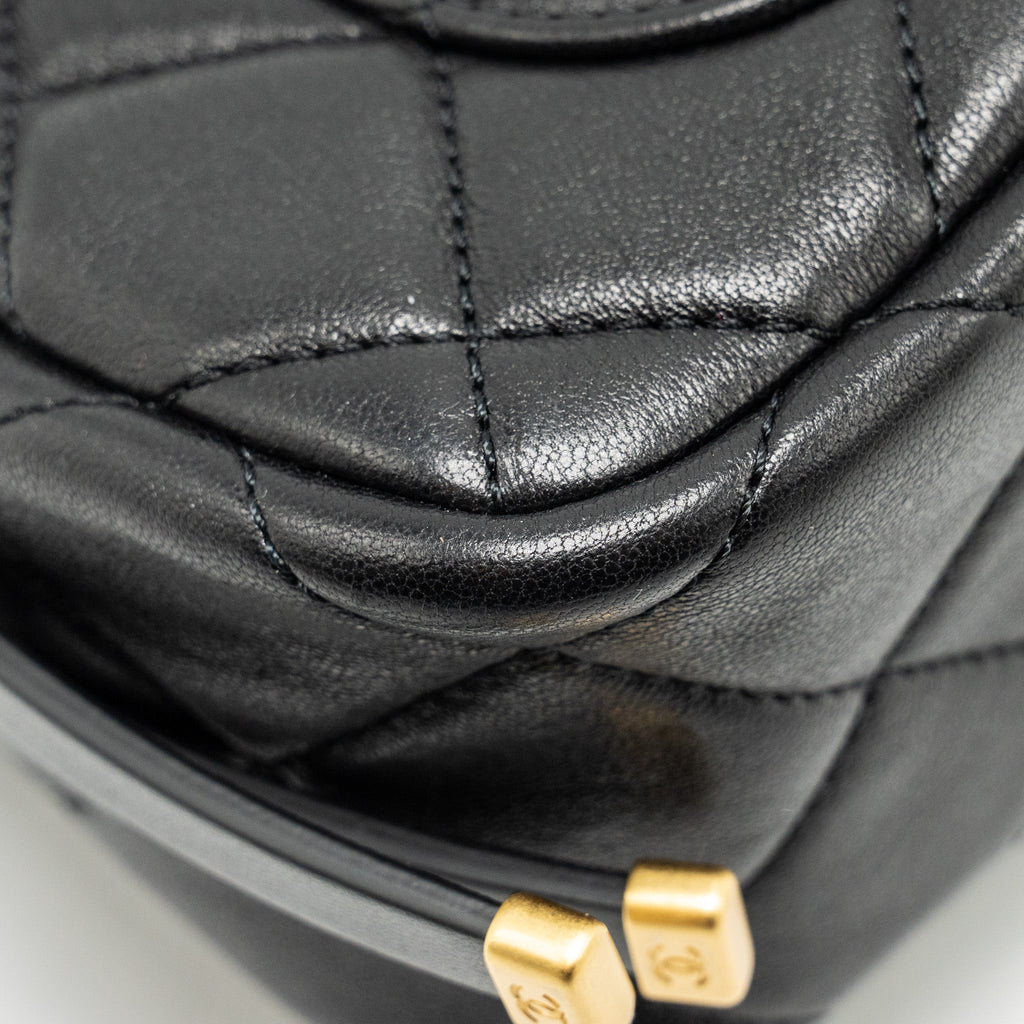 Chanel 23B Detail Chains Quilted Flap Bag Lambskin Black (Microchip)