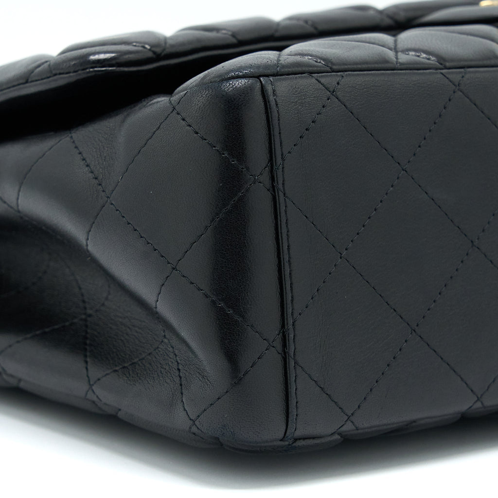 Chanel Maxi Single Flap Bag Lambskin Black