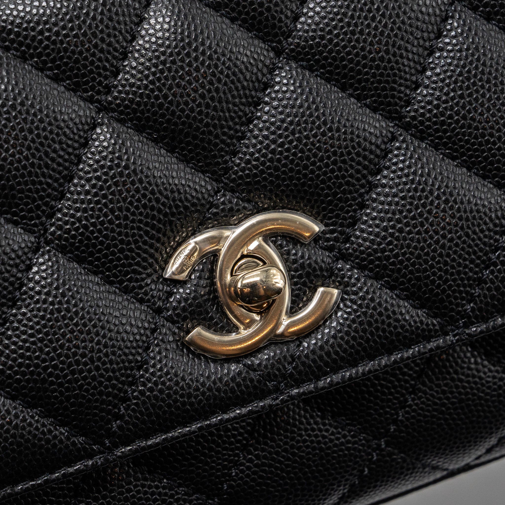 Chanel Coco handle Mini Caviar Black L (Microchip)
