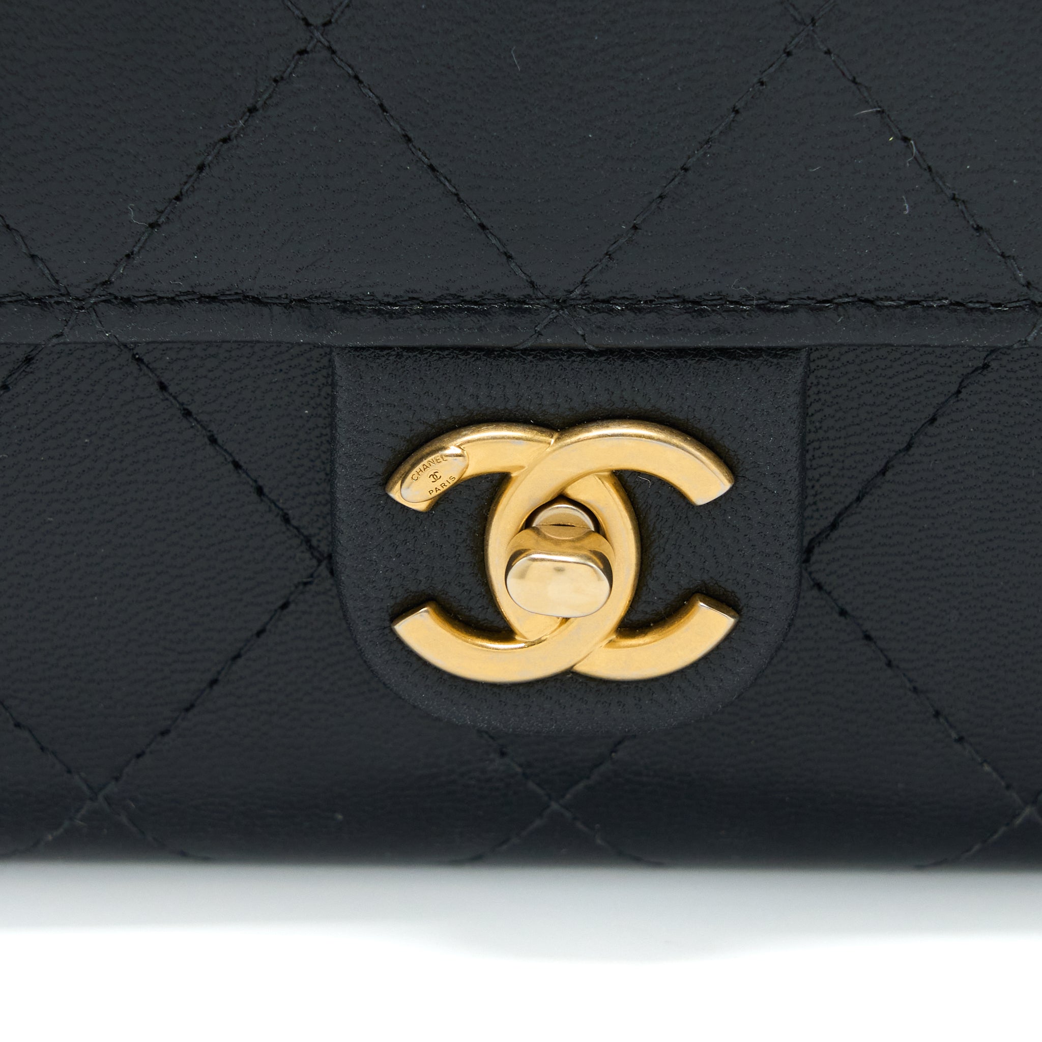 Chanel Pearl Flap Wallet on Chain Goatskin Black