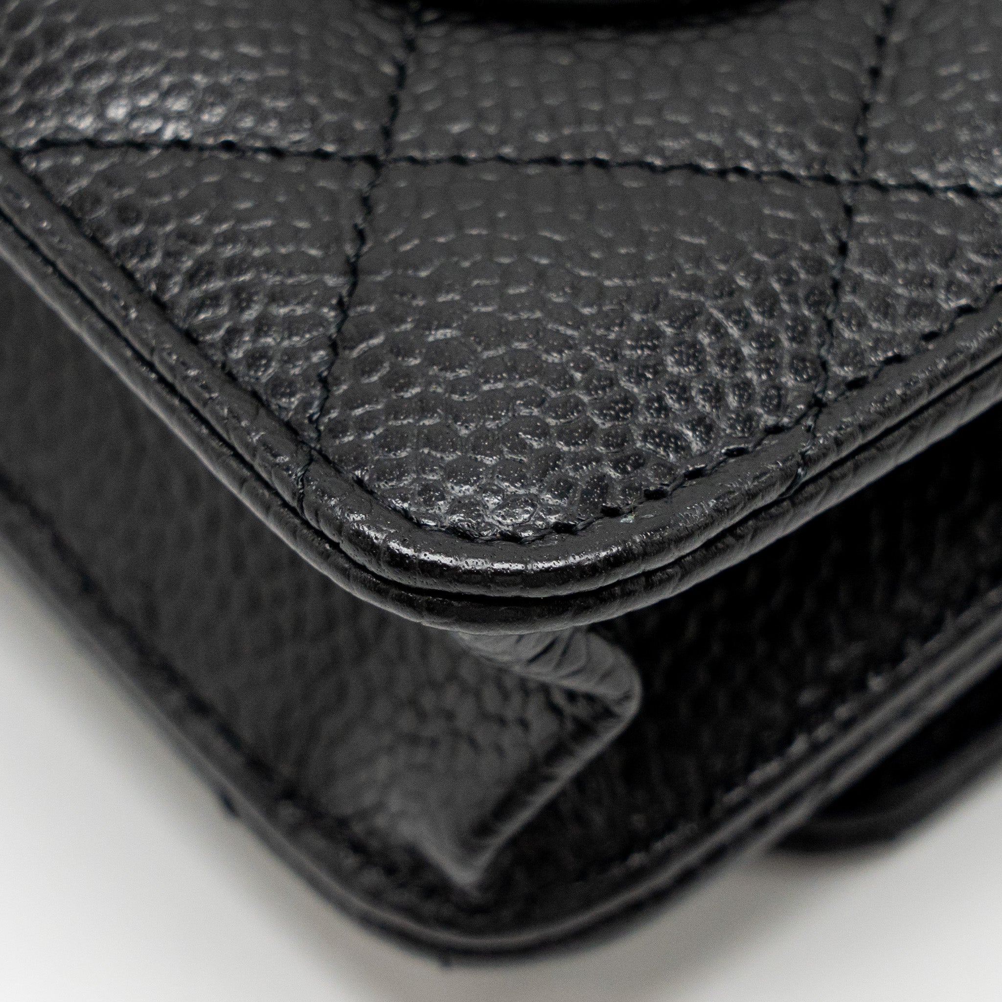 Chanel Classic Wallet on chain caviar black  (microchip)