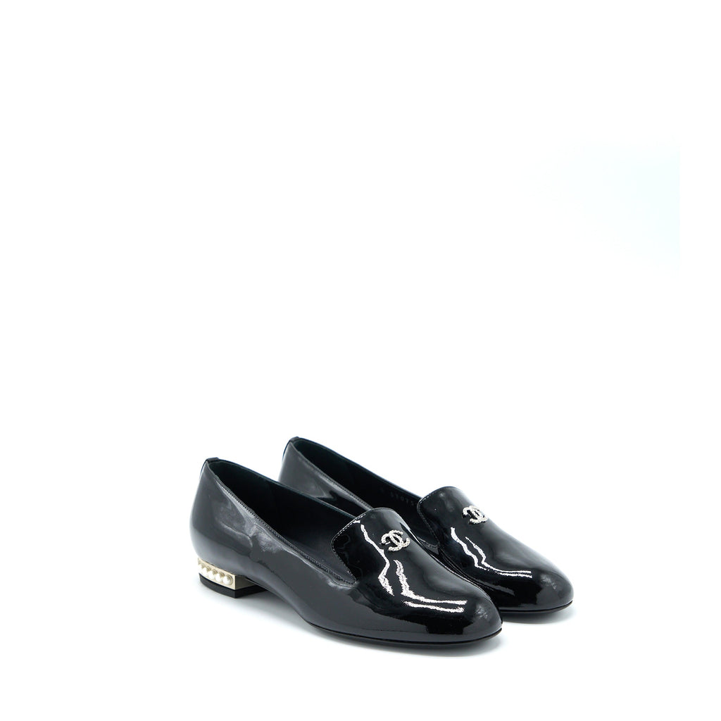 Chanel Size 35.5 Loafer with Pearl/Patent Black