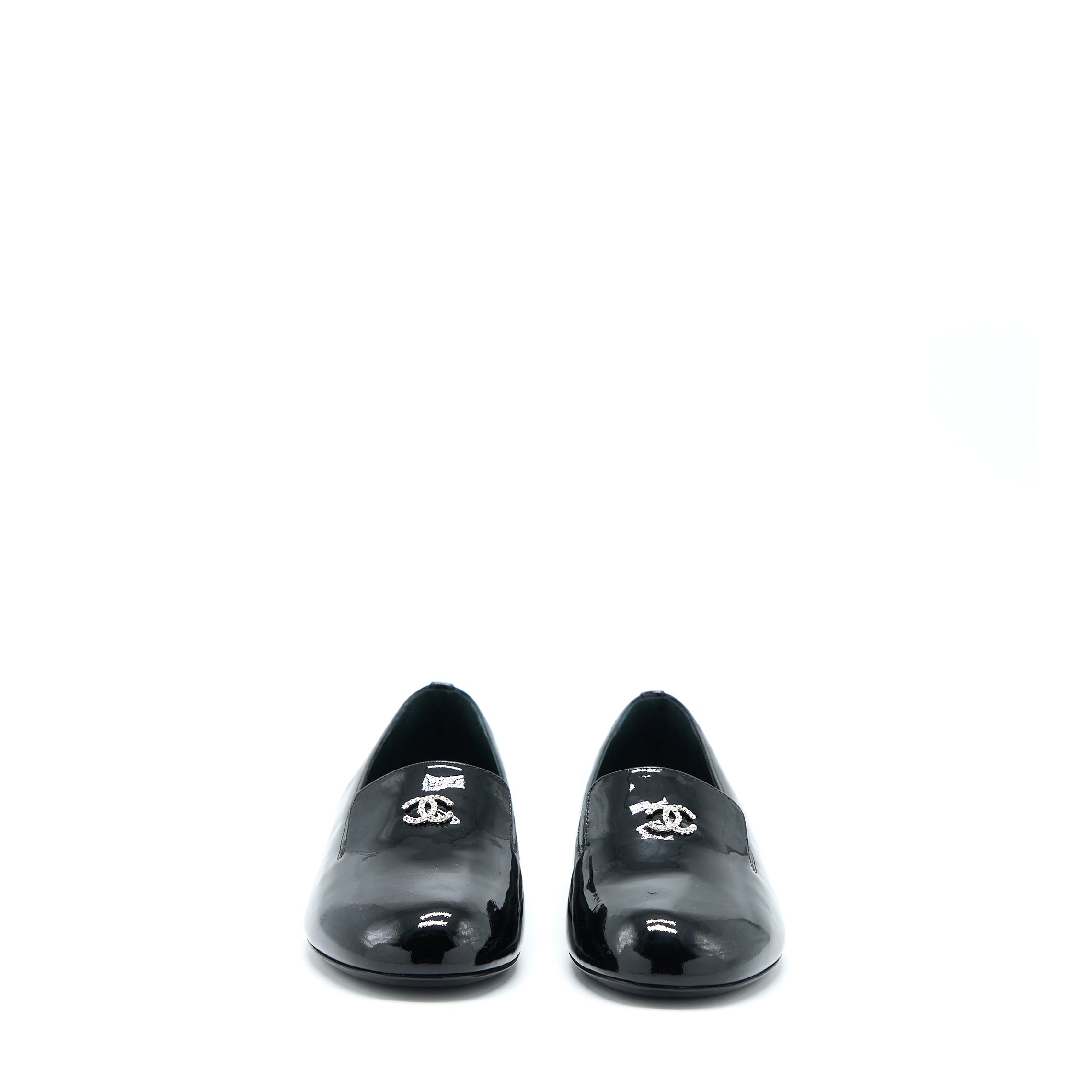 Chanel Size 35.5 Loafer with Pearl/Patent Black