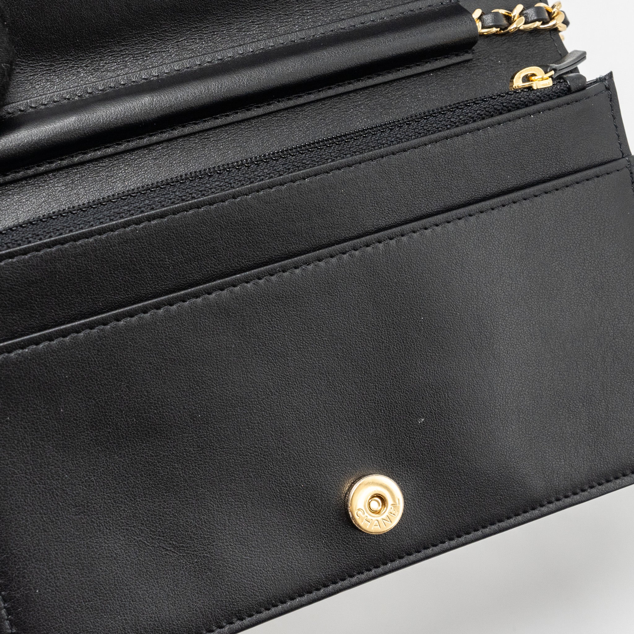 Chanel Quilted Wallet on Chain Shiny Calfskin Black  (Microchip)