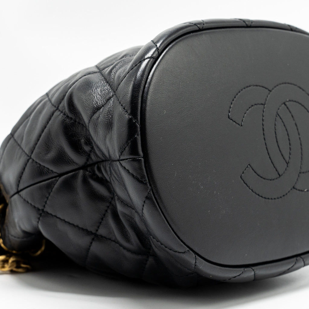 Chanel 22p Drawstring Bucket Bag Lambskin Black  (Microchip)