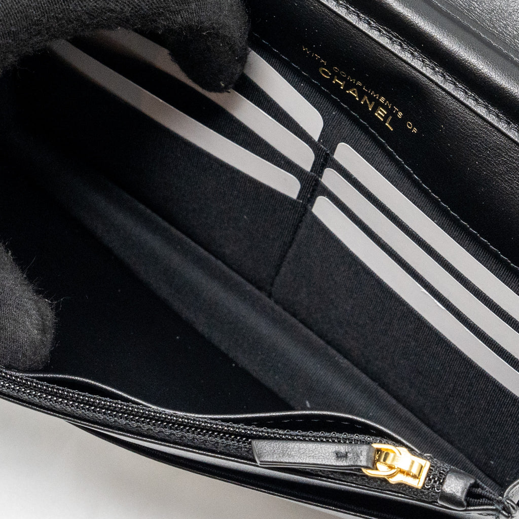 Chanel Quilted Wallet on Chain Shiny Calfskin Black  (Microchip)