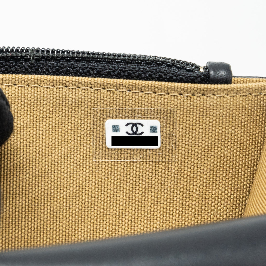 Chanel Pearl Crush mini flap wallet with chain lambskin black  (microchip)