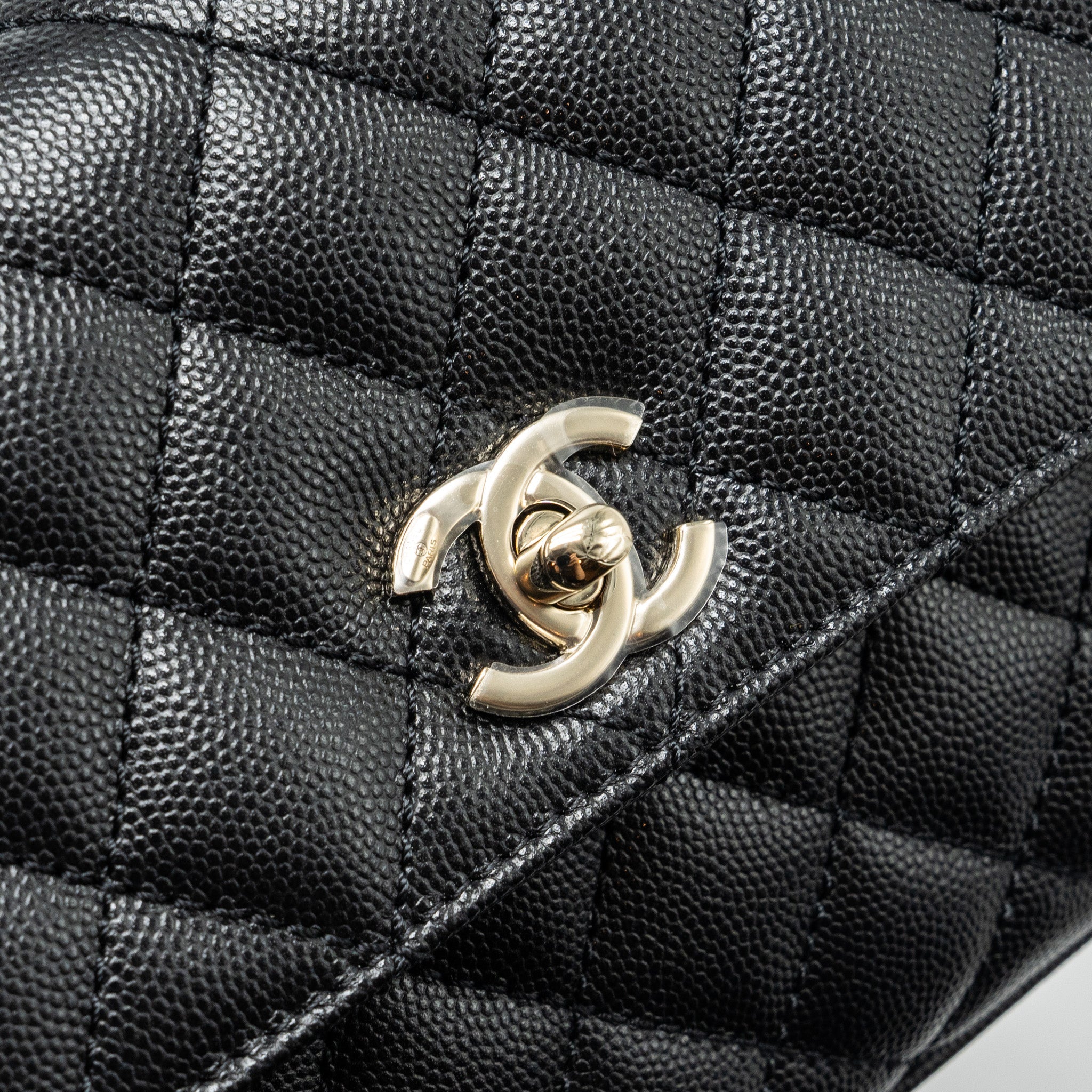 Chanel Small Coco Handle Caviar black L (microchip)