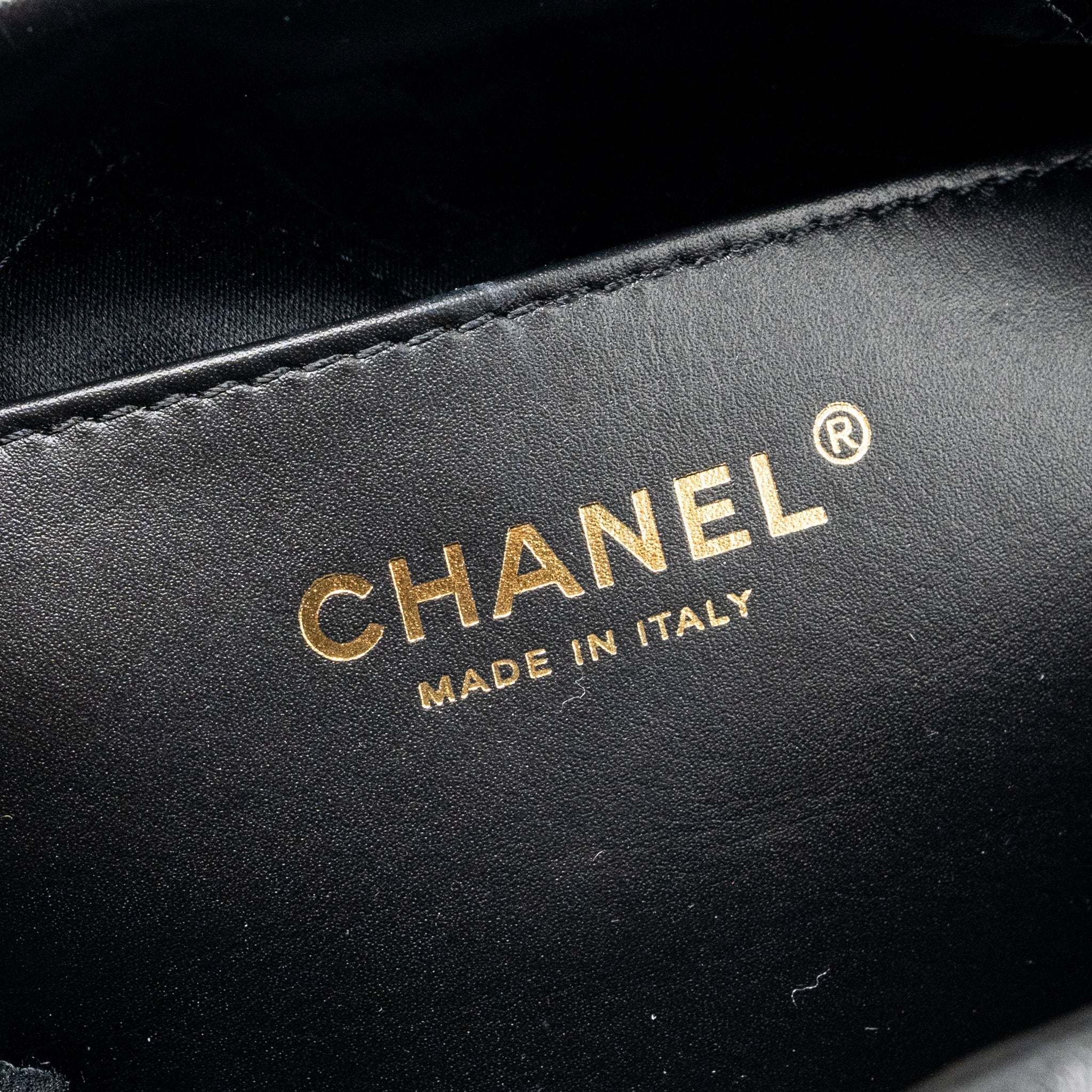 Chanel Mini 22 Bag Shiny Calfskin Black  (Microchip)