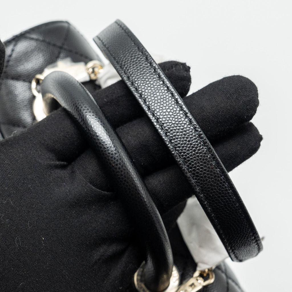Chanel Small Coco Handle Caviar black L (microchip)