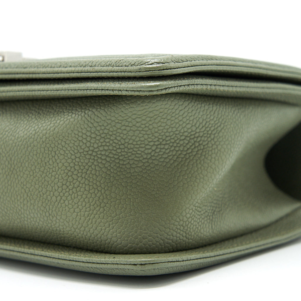 Chanel Medium Boy Bag Caviar Light Green L