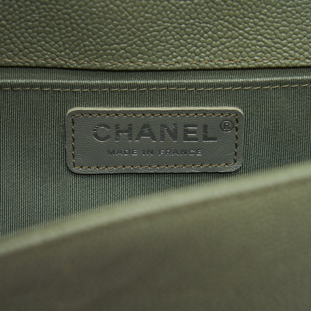 Chanel Medium Boy Bag Caviar Light Green L