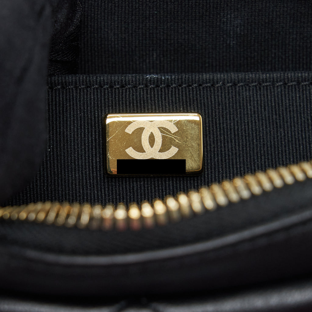Chanel 22C Camera Bag Calfskin Black (Microchip)