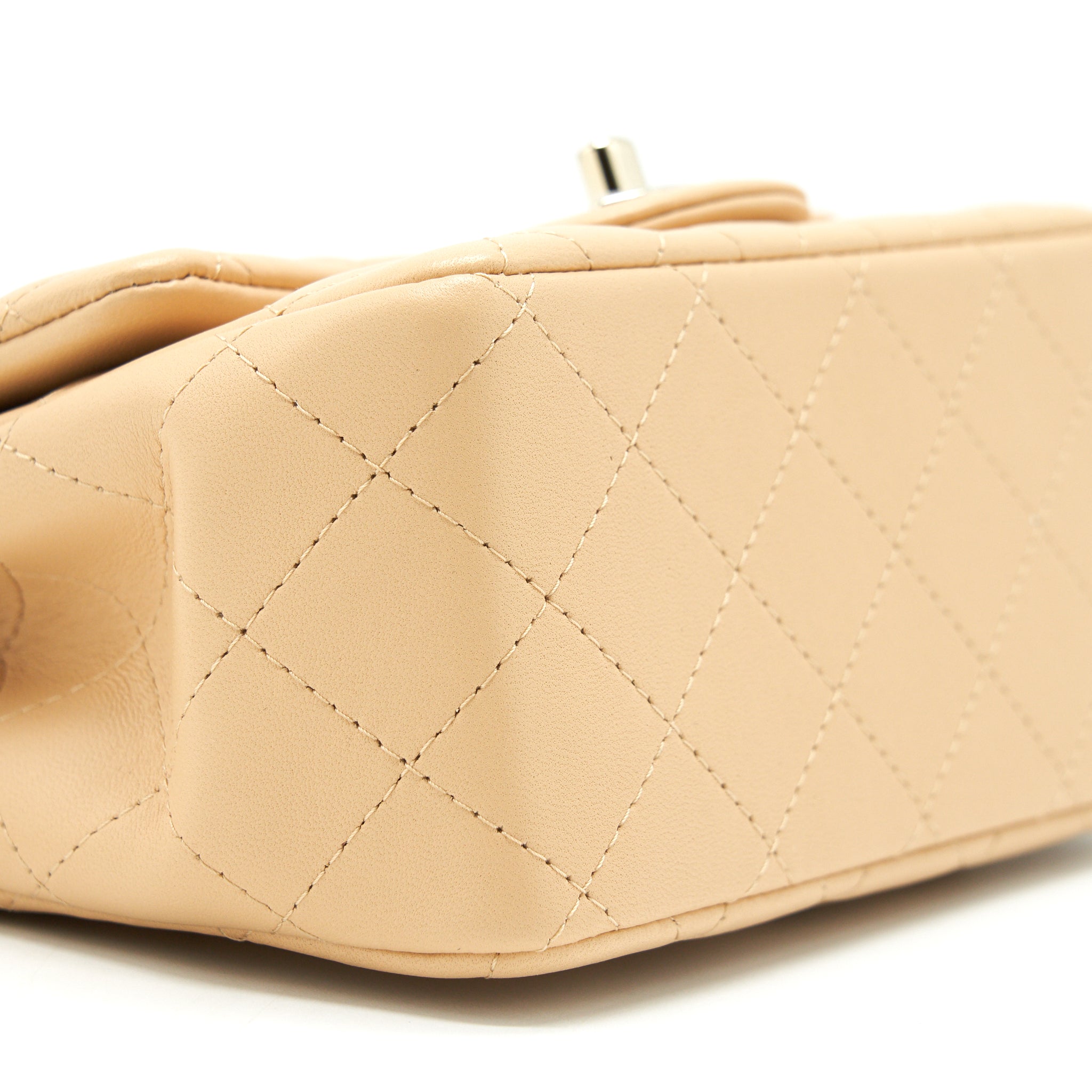 Chanel 22C Mini square flap Bag Lambskin beige L