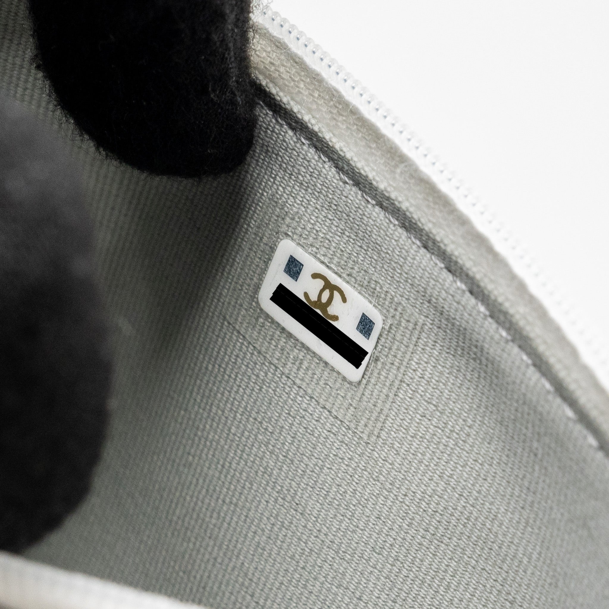 Chanel 23p rainbow letter handle mini wallet on chain calfskin white  (microchip)