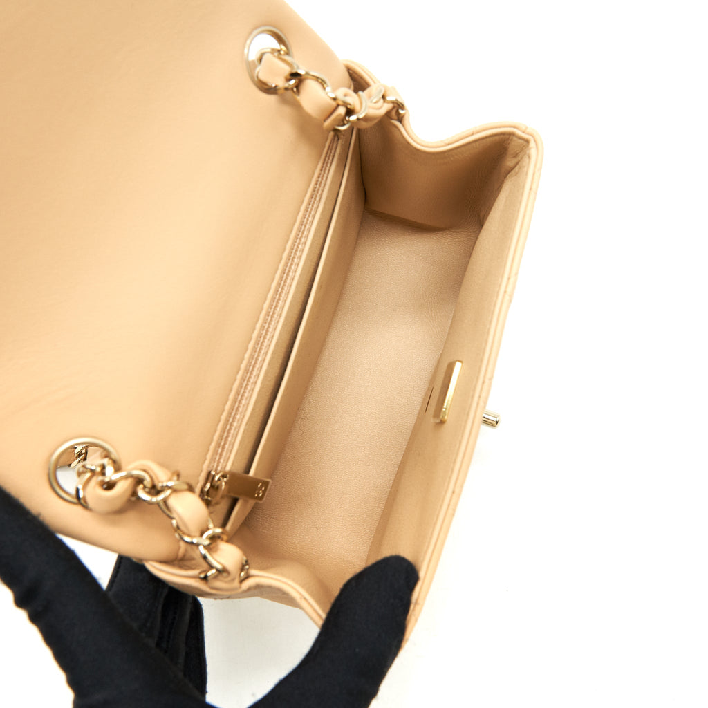 Chanel 22C Mini square flap Bag Lambskin beige L