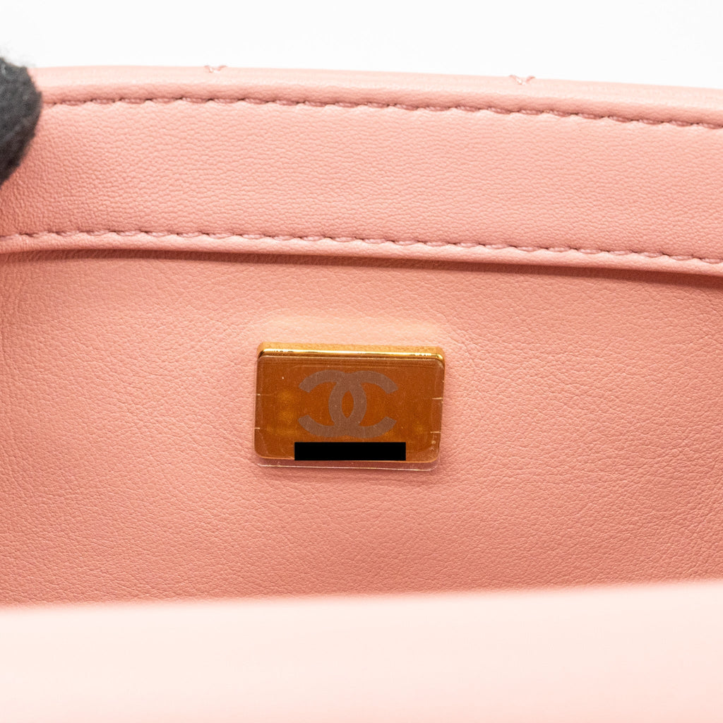 Chanel Pearl Crush mini Rectangular flap bag lambskin pink  (Microchip)