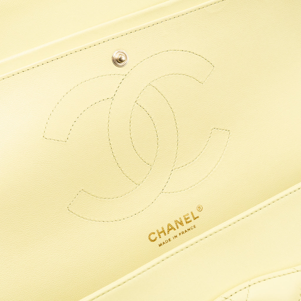 Chanel 23C jumbo classic double flap bag lambskin light green L (microchip)