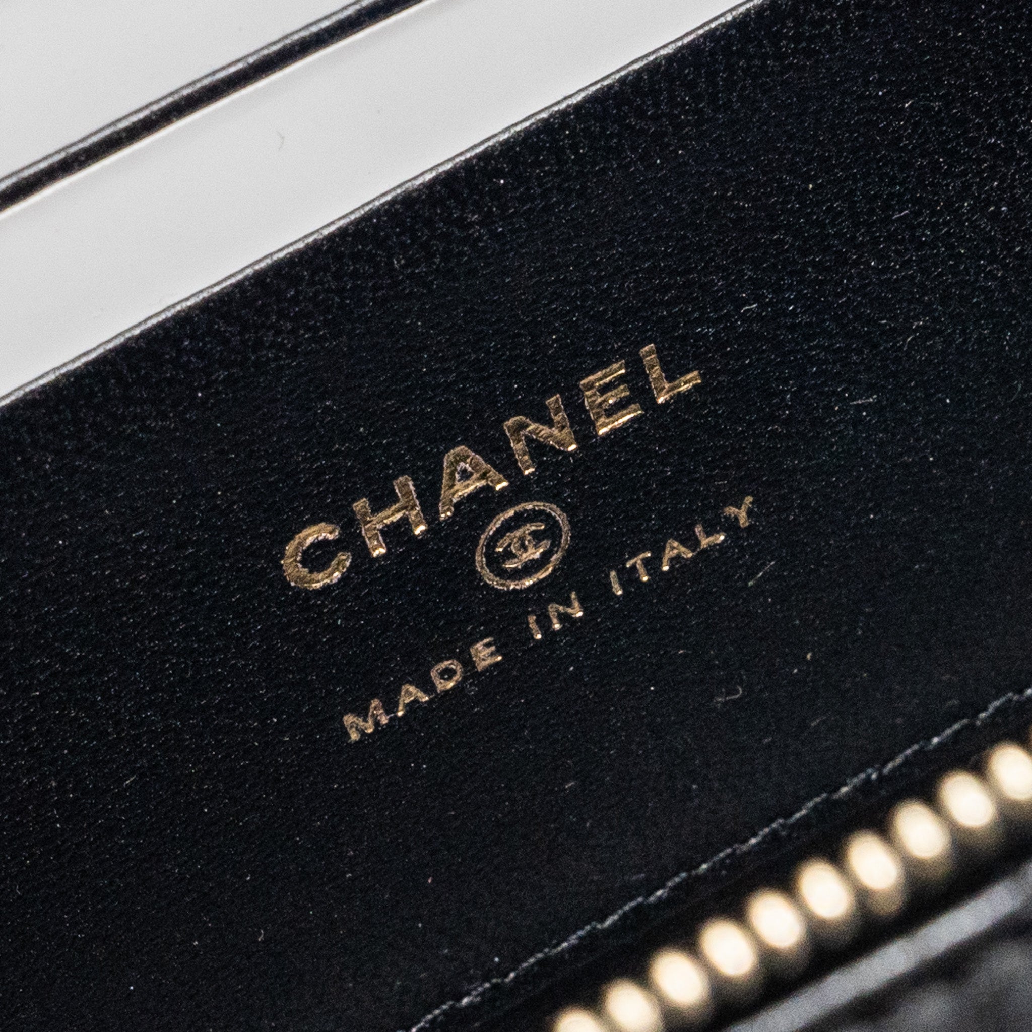 Chanel Top Handle Long Vanity Case Lambskin Black L (Microchip)