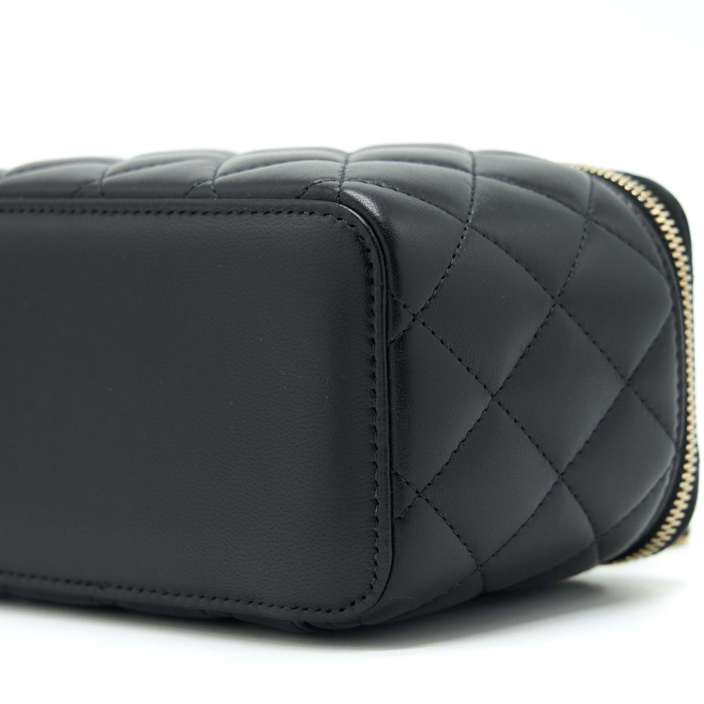 Chanel 22S Pearl Crush Long Vanity With Chain Lambskin Black