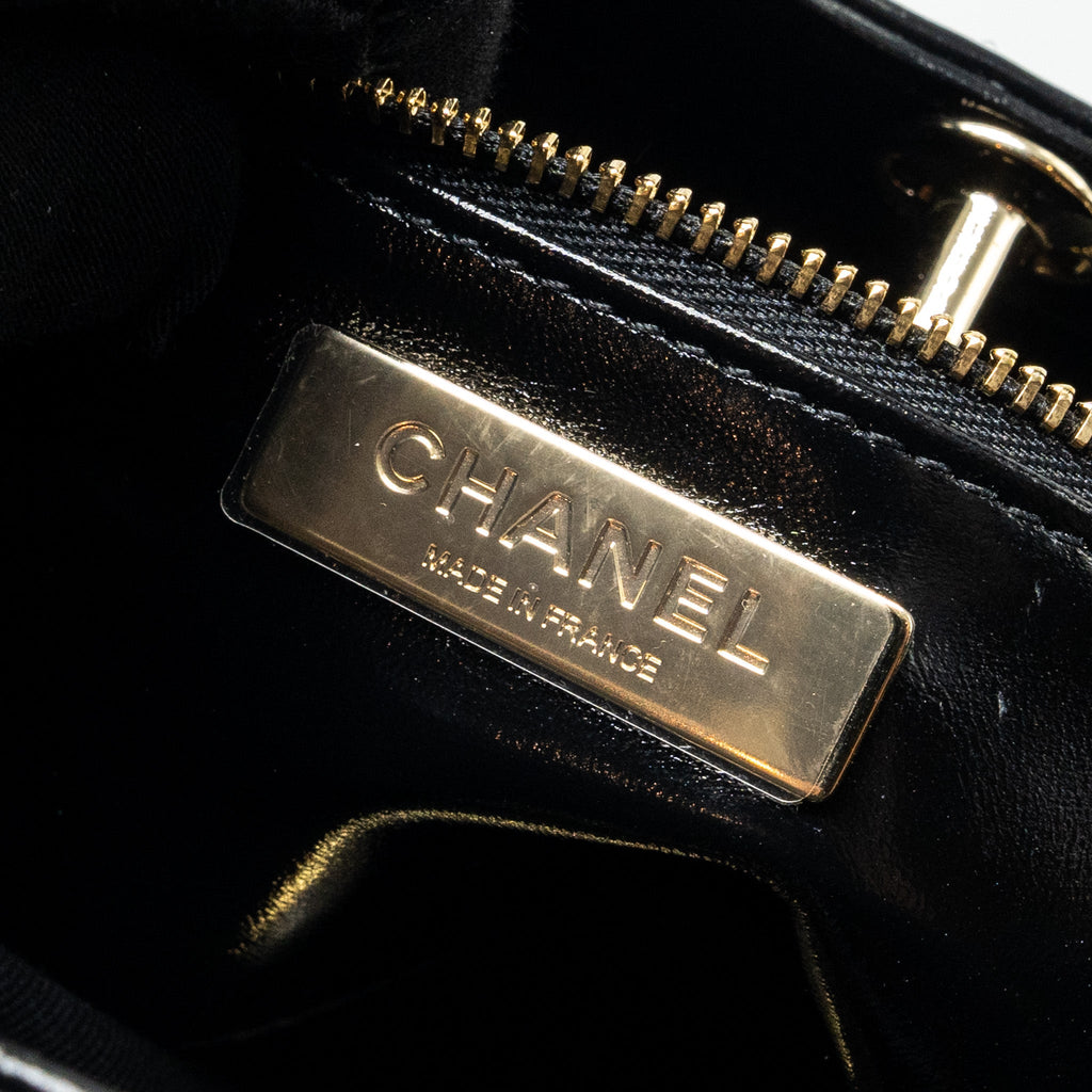Chanel mini 31 bag shiny calfskin black L (microchip)