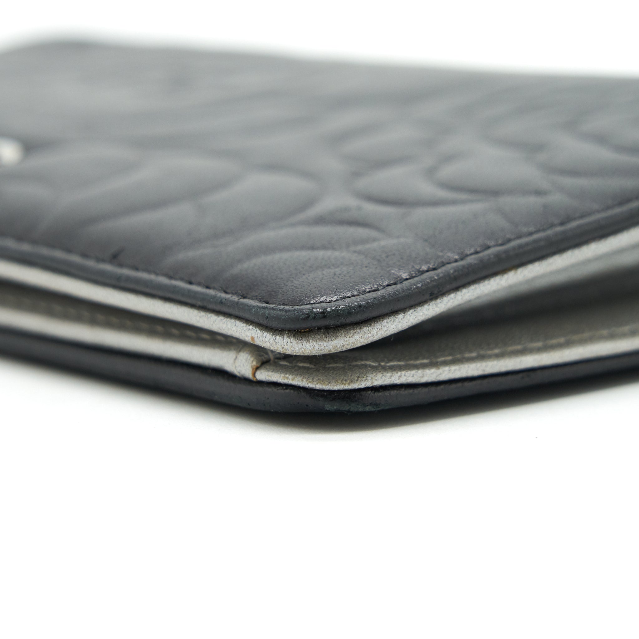 Chanel Camellia Fold Long Wallet Lambskin black / silver
