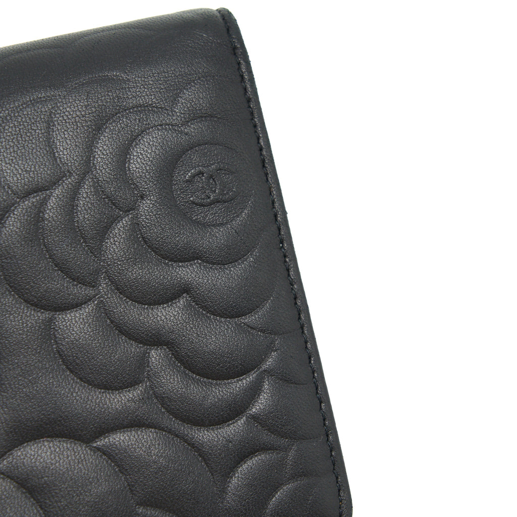Chanel Camellia Fold Long Wallet Lambskin black / silver