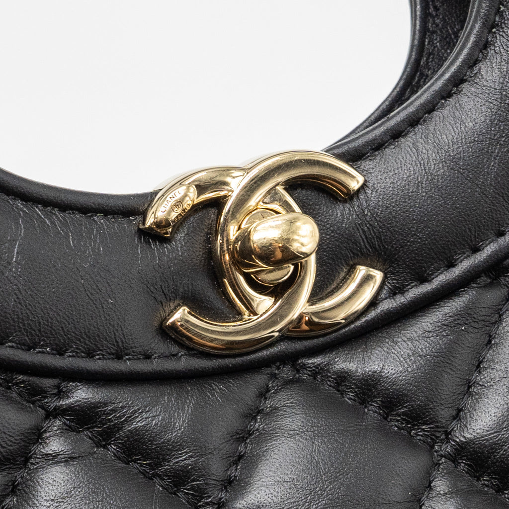 Chanel 23A Mini 31 Bag Calfskin Black L (microchip)