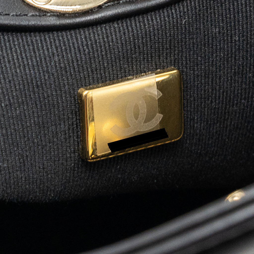 Chanel 23A Mini 31 Bag Calfskin Black L (microchip)