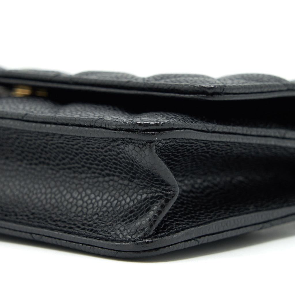 Chanel Classic Wallet on chain Caviar black