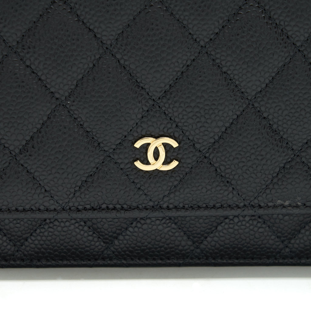 Chanel Classic Wallet on chain Caviar black