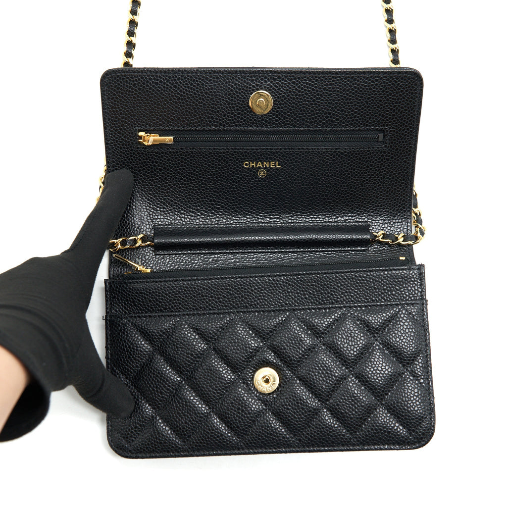 Chanel Classic Wallet on chain Caviar black