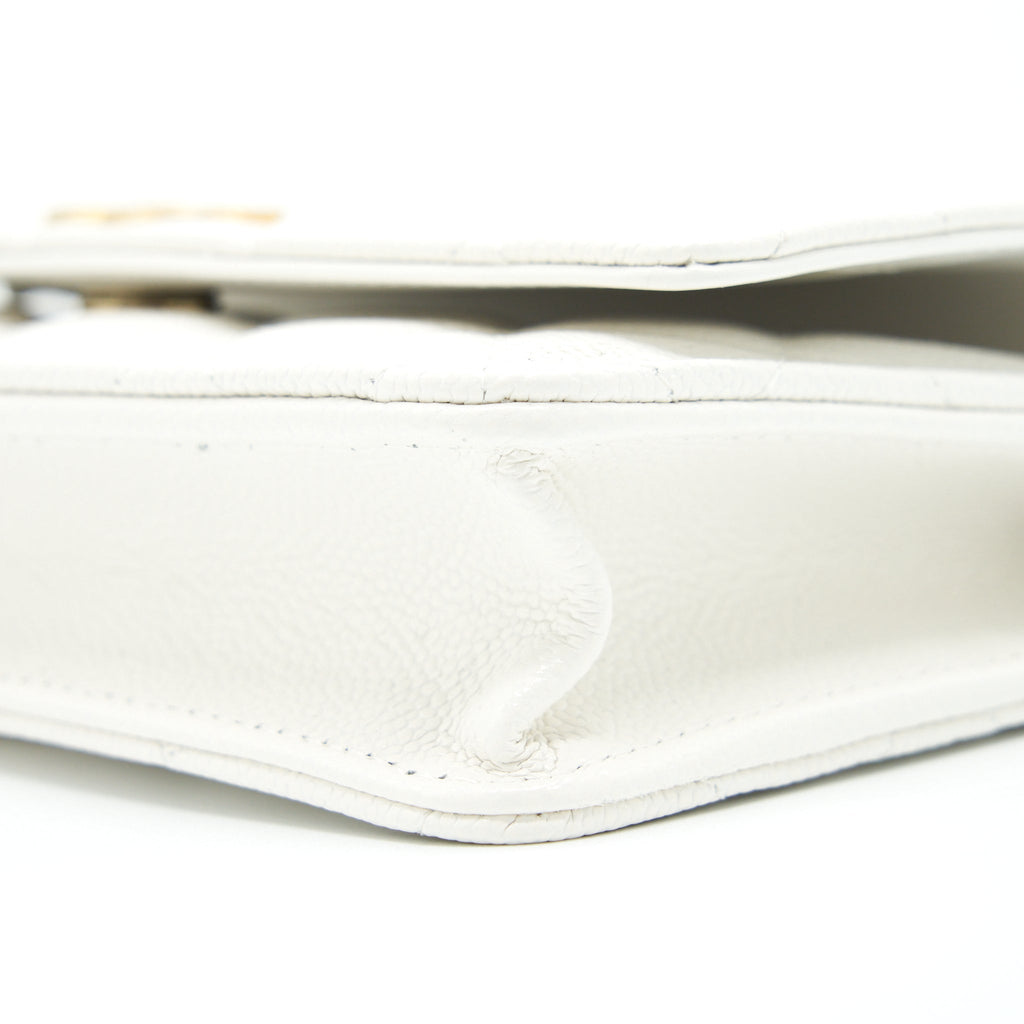 Chanel 22s Logo Top Handle Wallet On Chain Caviar White