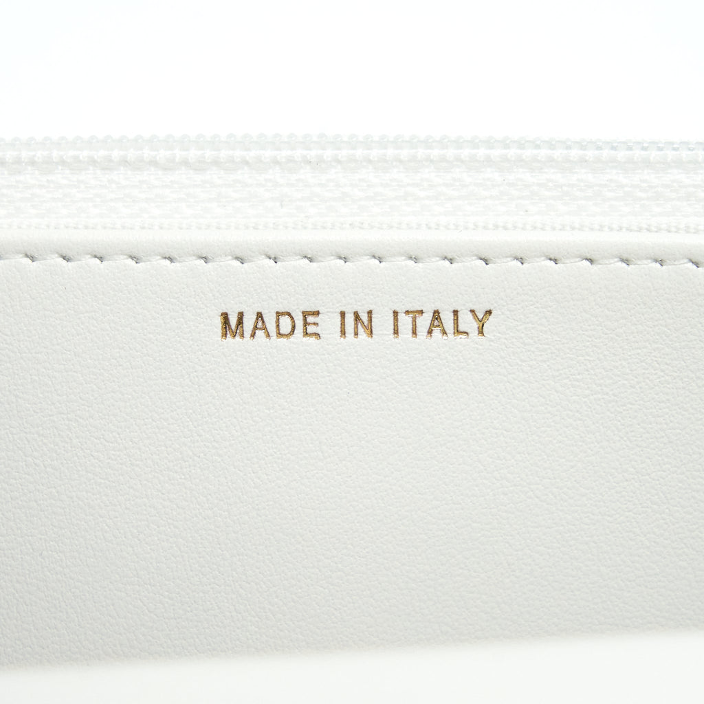 Chanel 22s Logo Top Handle Wallet On Chain Caviar White