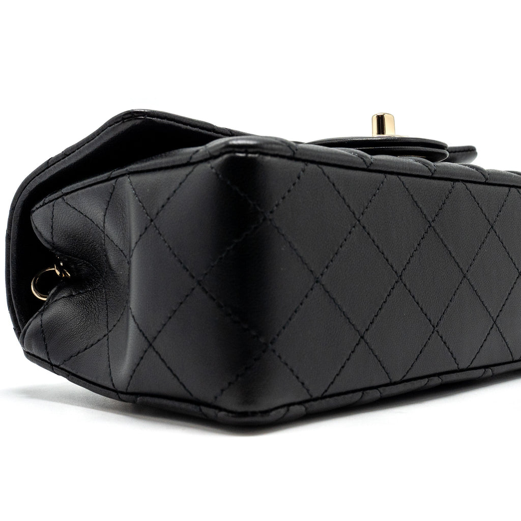 Chanel Mini Rectangular Flap Bag Lambskin Black L (microchip)