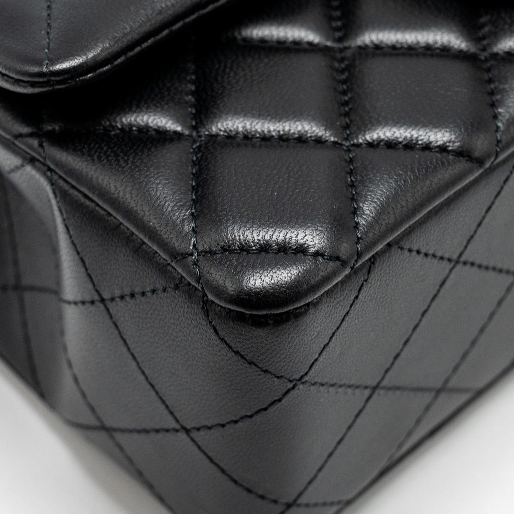 Chanel Mini Rectangular Flap Bag Lambskin Black L (microchip)
