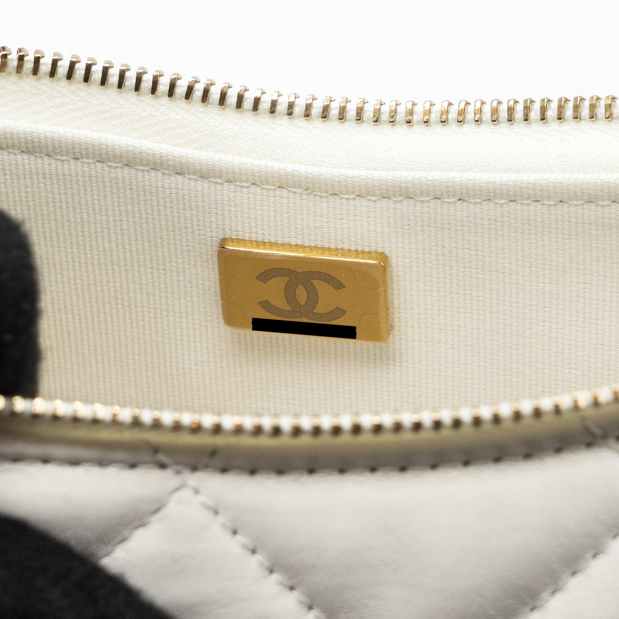 Chanel 23k Hobo Bag Calfskin White  (microchip)